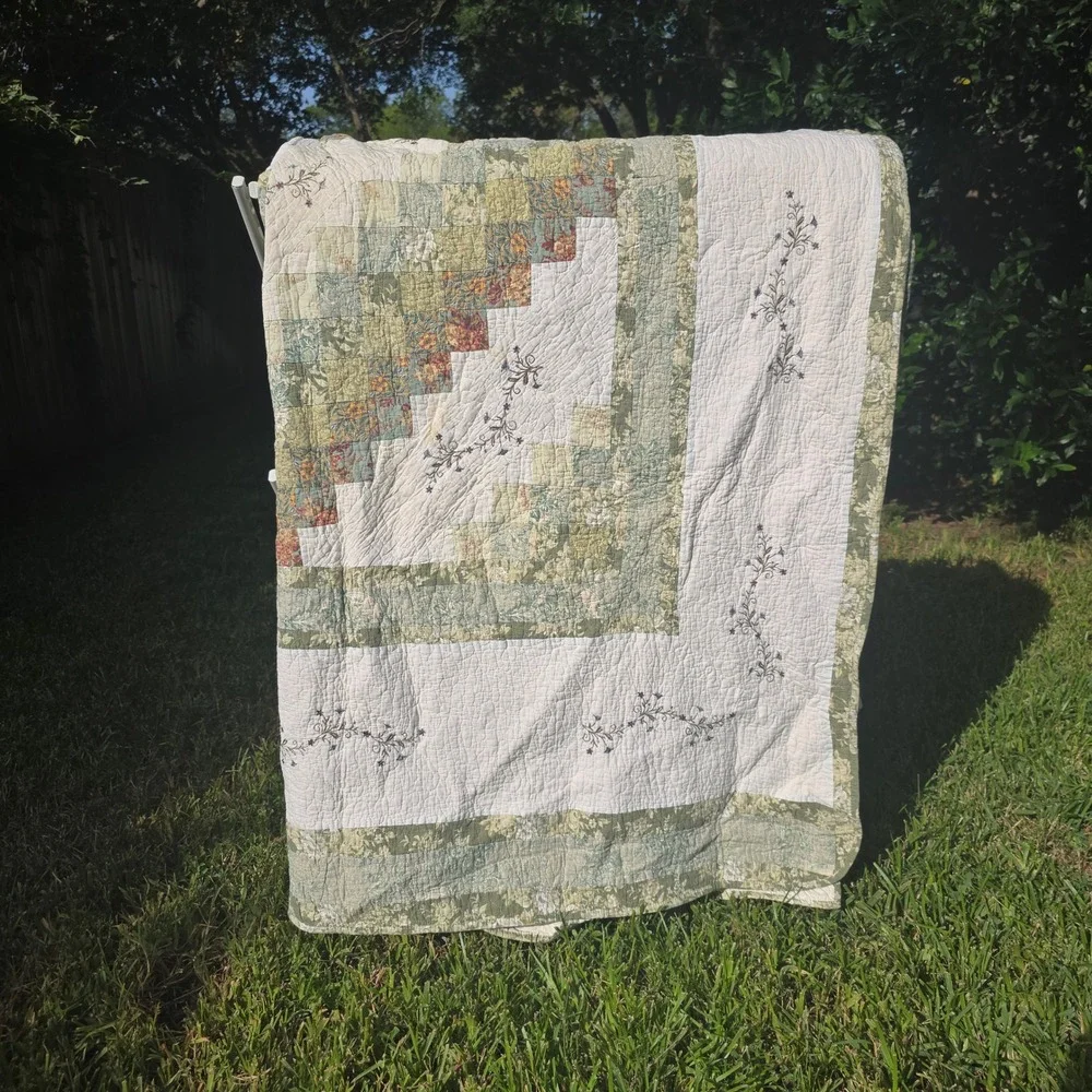 Vintage Floral Patchwork Quilt Log Cabin Embroidered Sage Green Cream Cottage